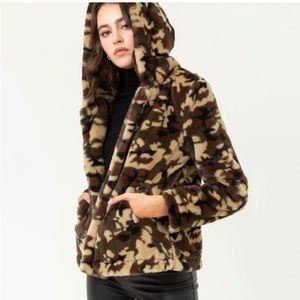 NWT Love tree faux fur jacket